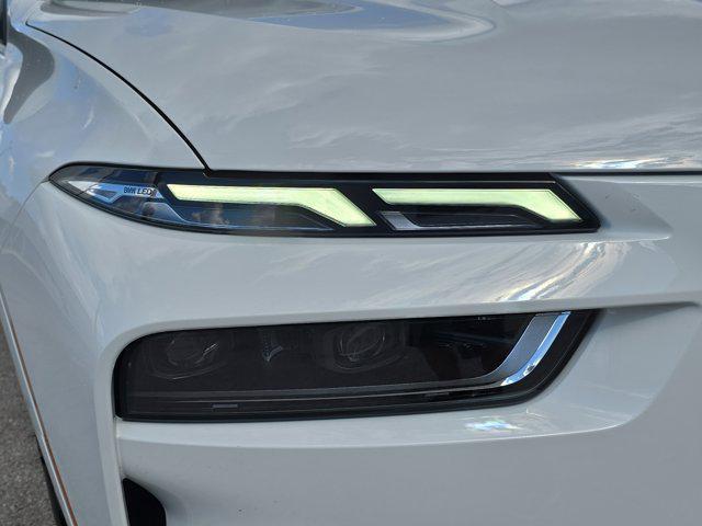 new 2026 BMW X7 car, priced at $91,925