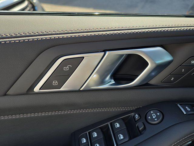 new 2026 BMW X7 car, priced at $98,775