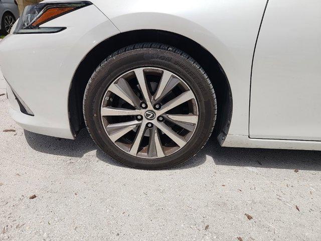 used 2021 Lexus ES 250 car, priced at $27,594