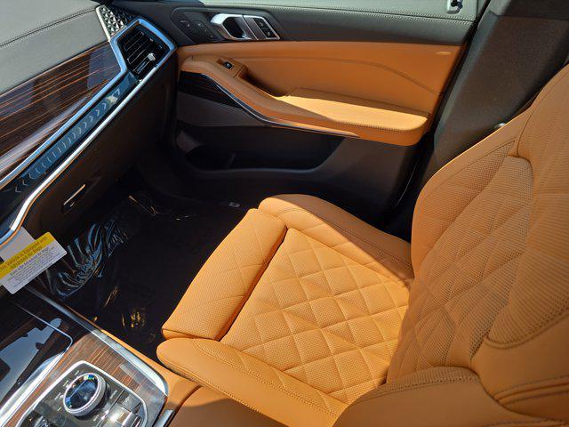 new 2026 BMW X7 car, priced at $100,075