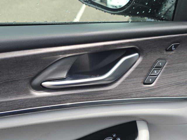 used 2022 Jeep Grand Cherokee car, priced at $30,000