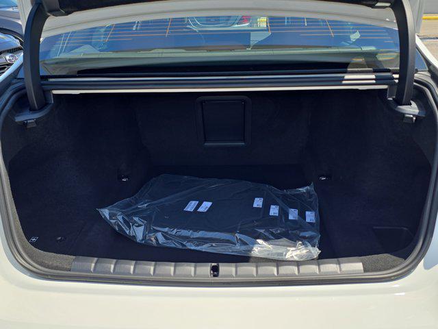 new 2025 BMW 760 car, priced at $125,325