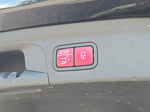 used 2022 Mercedes-Benz GLE 350 car, priced at $41,999