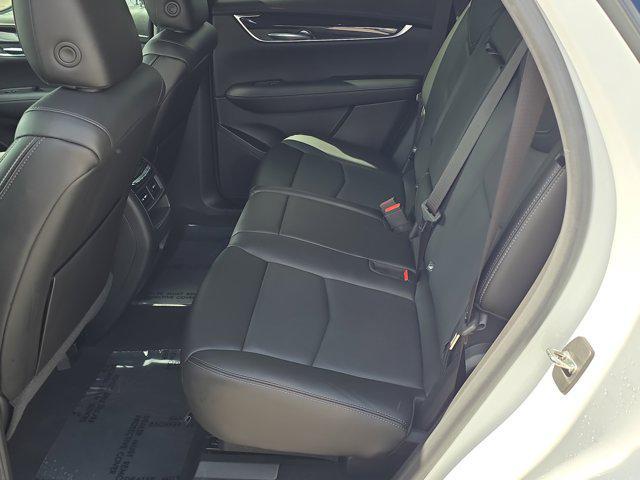 used 2022 Cadillac XT5 car, priced at $27,999