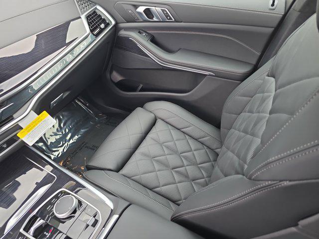 new 2026 BMW X7 car, priced at $92,485