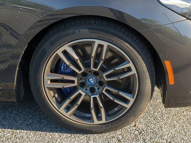 new 2025 BMW 550e car, priced at $79,275
