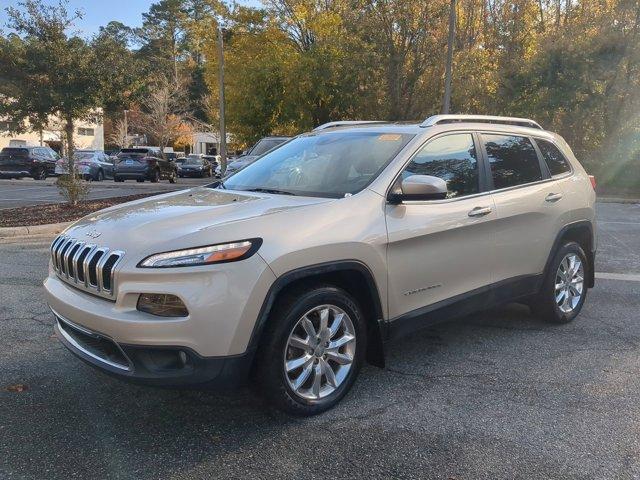 used 2015 Jeep Cherokee car, priced at $12,999