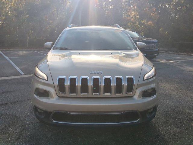 used 2015 Jeep Cherokee car, priced at $12,999