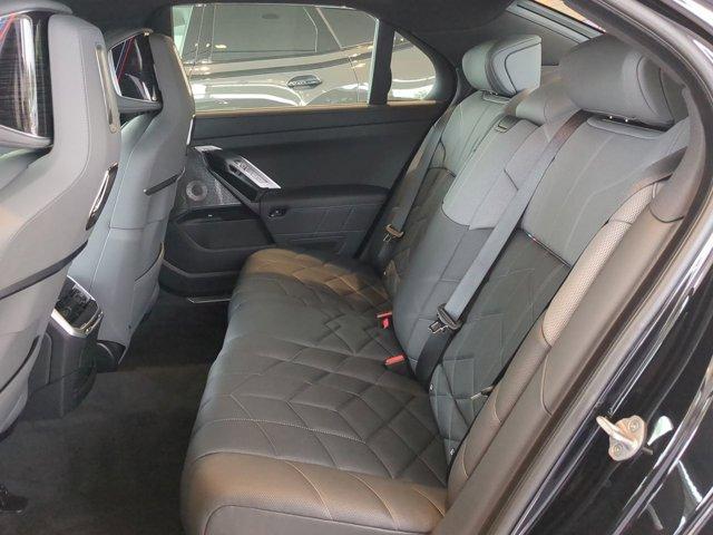 new 2025 BMW 760 car