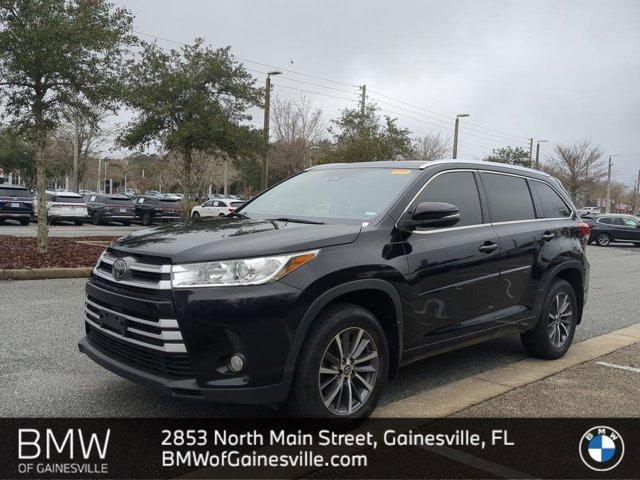 used 2018 Toyota Highlander car, priced at $24,349