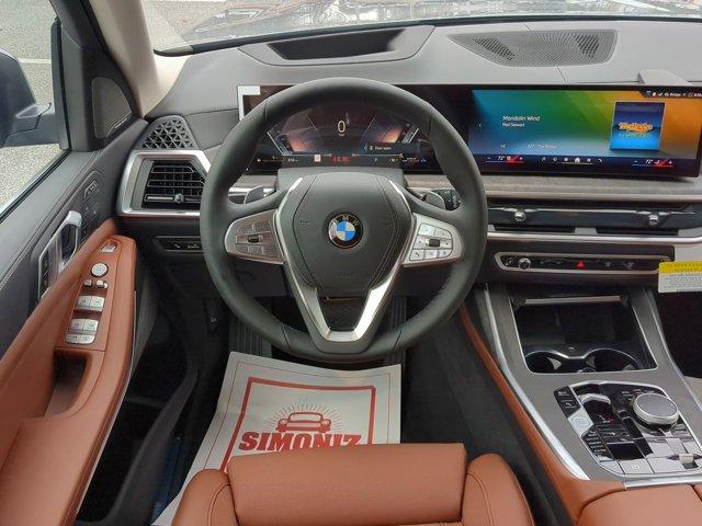 new 2025 BMW X7 car, priced at $95,300