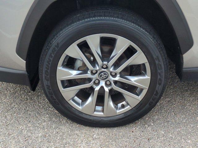 used 2020 Toyota RAV4 car, priced at $22,946