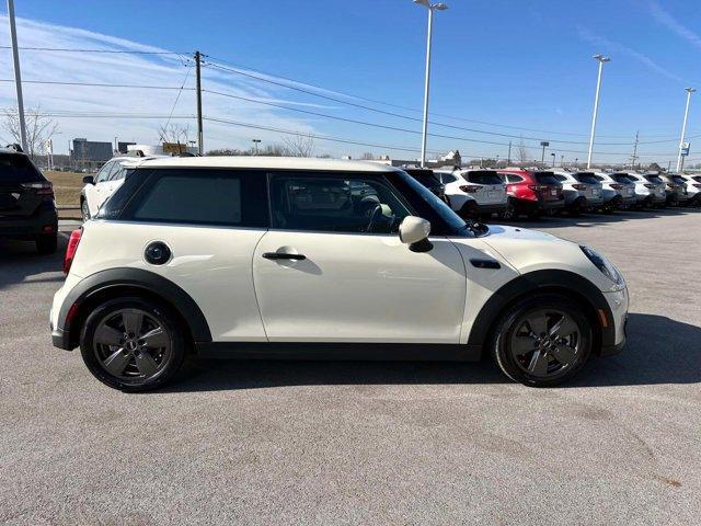 used 2022 MINI Hardtop car, priced at $24,980