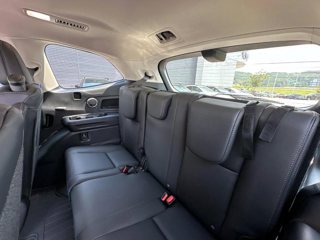 new 2025 Subaru Ascent car, priced at $53,869