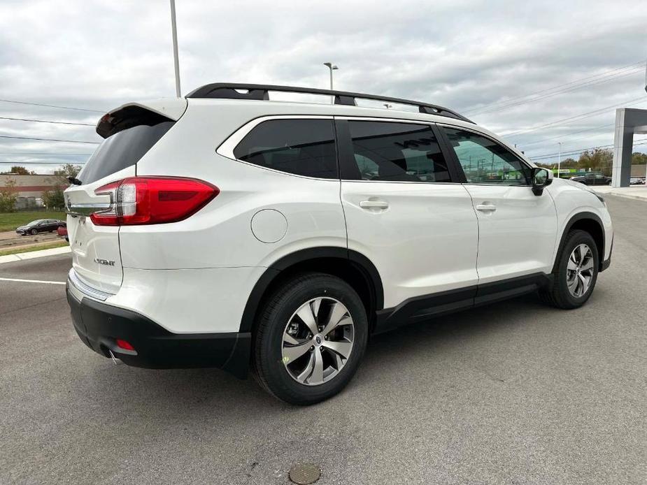 new 2024 Subaru Ascent car, priced at $40,917