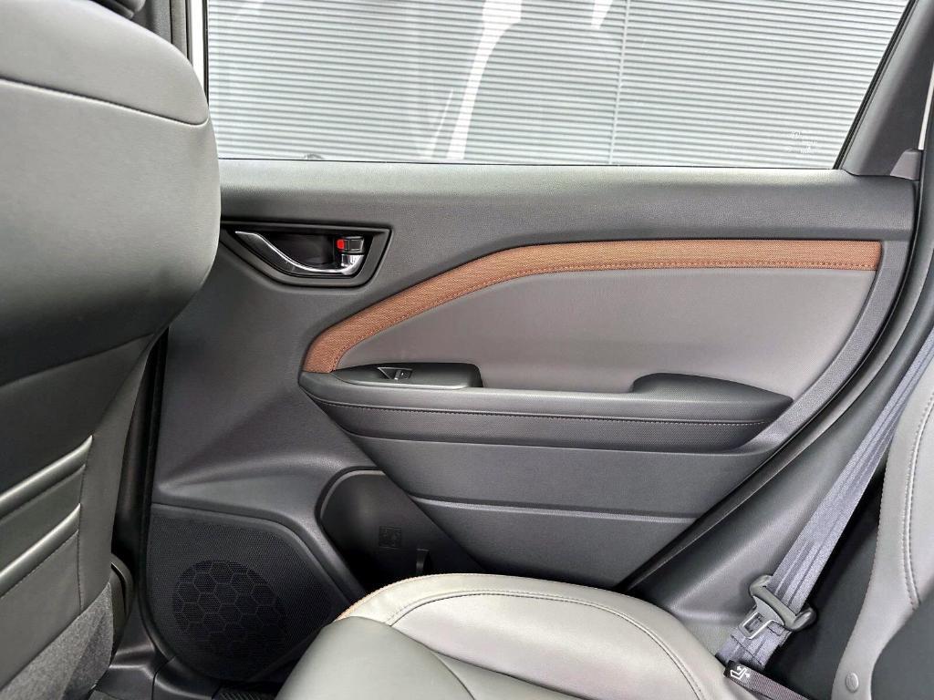 new 2025 Subaru Forester car, priced at $40,401