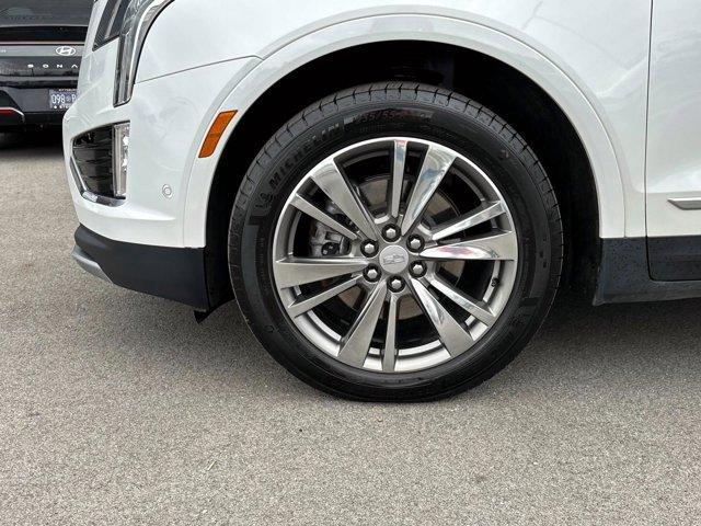 used 2021 Cadillac XT5 car, priced at $31,980