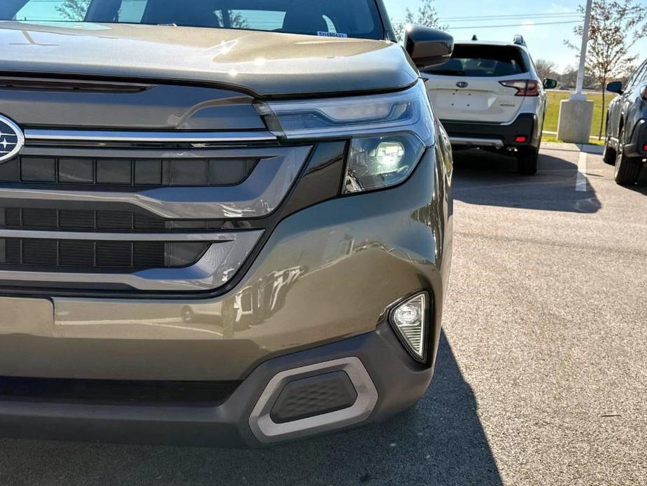 new 2025 Subaru Forester car, priced at $40,602