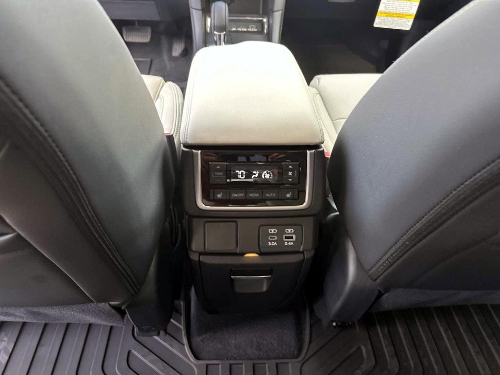 new 2025 Subaru Ascent car, priced at $50,319