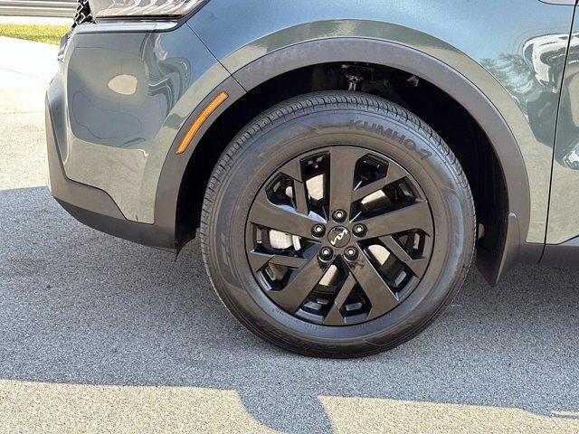 used 2023 Kia Sorento car, priced at $27,480