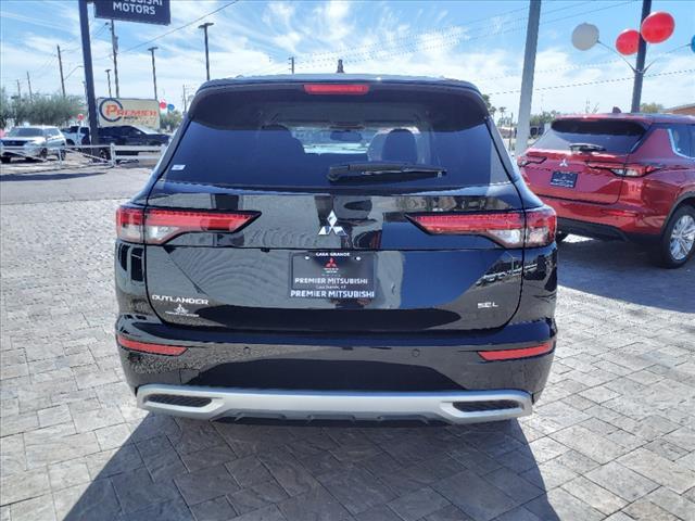 new 2024 Mitsubishi Outlander car, priced at $38,105