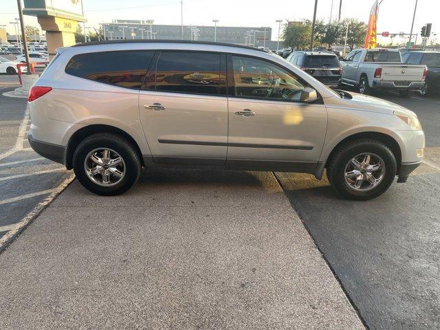 used 2012 Chevrolet Traverse car, priced at $12,995
