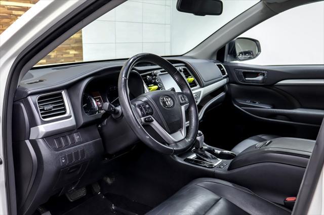 used 2014 Toyota Highlander car, priced at $19,992