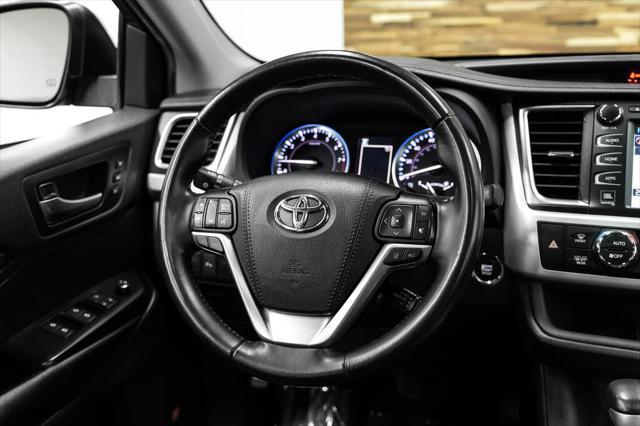 used 2019 Toyota Highlander car, priced at $25,292