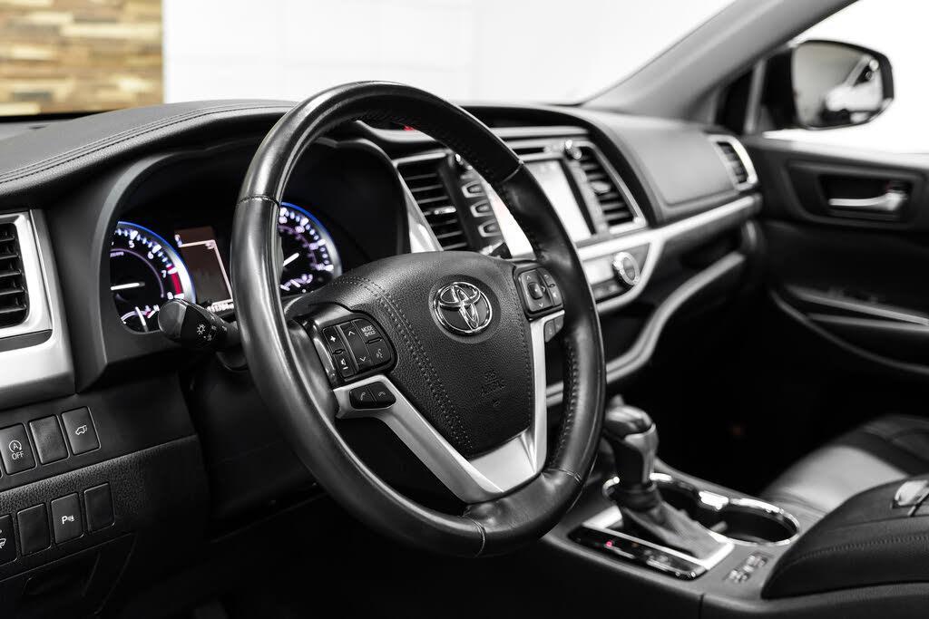 used 2019 Toyota Highlander car, priced at $23,494