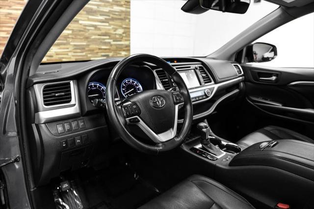 used 2019 Toyota Highlander car, priced at $25,292