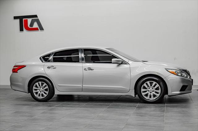 used 2017 Nissan Altima car