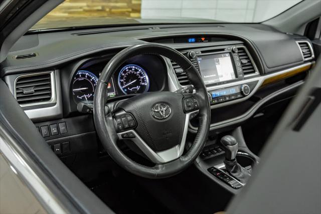 used 2019 Toyota Highlander car, priced at $24,991