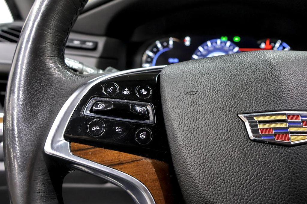 used 2020 Cadillac Escalade ESV car, priced at $29,991