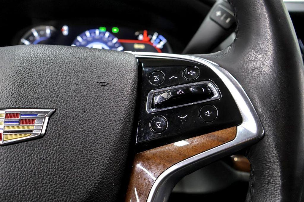 used 2020 Cadillac Escalade ESV car, priced at $29,991