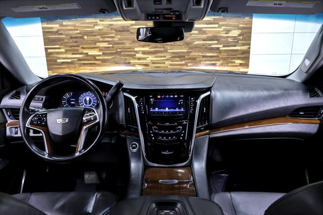used 2019 Cadillac Escalade ESV car, priced at $23,391