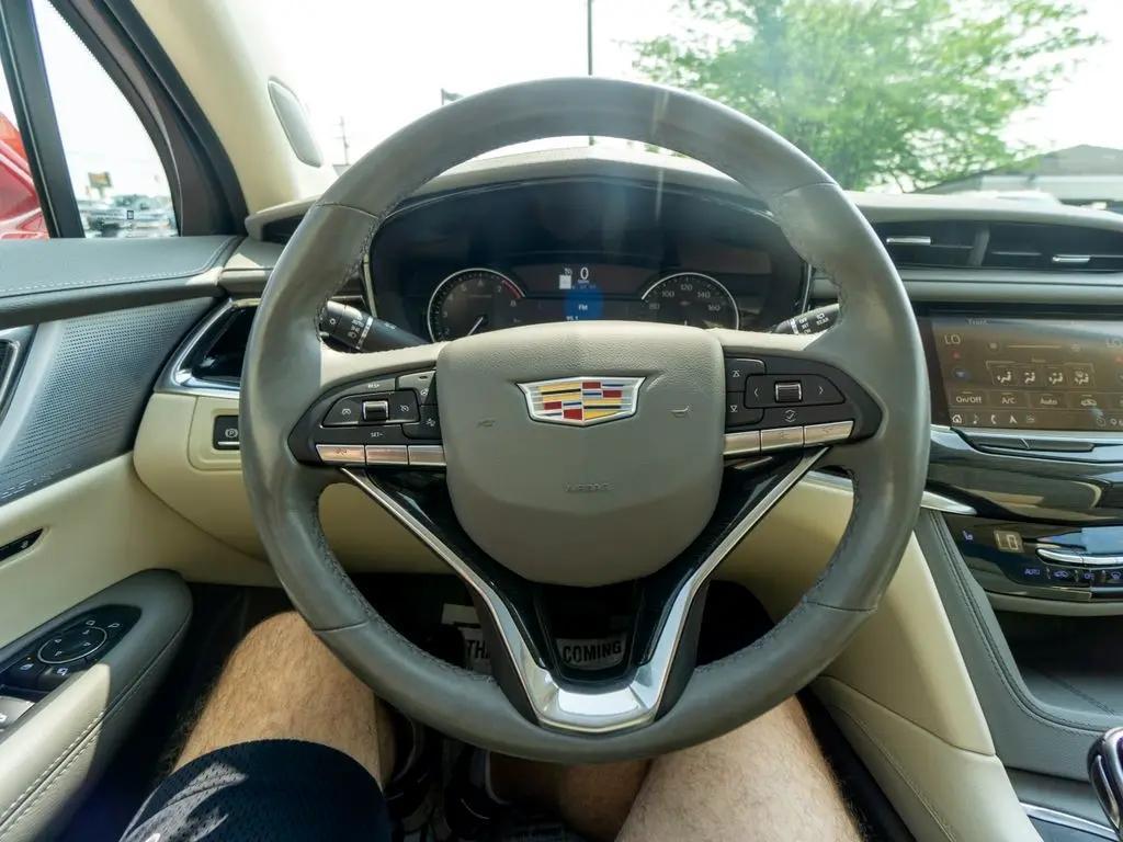 used 2020 Cadillac XT6 car, priced at $35,844