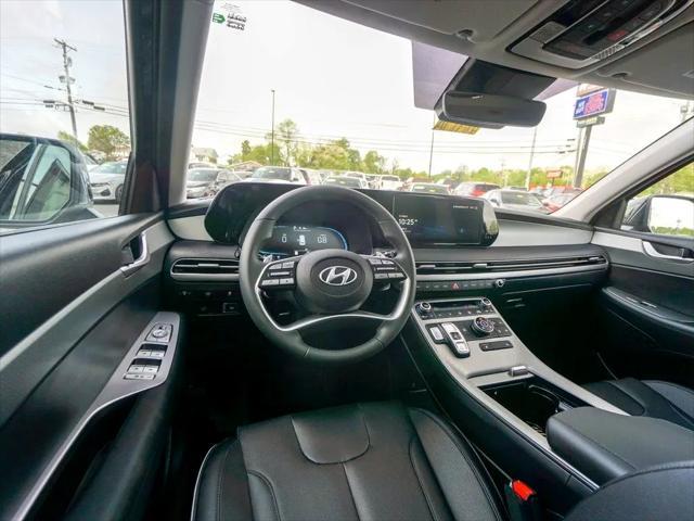 used 2025 Hyundai Palisade car, priced at $43,844