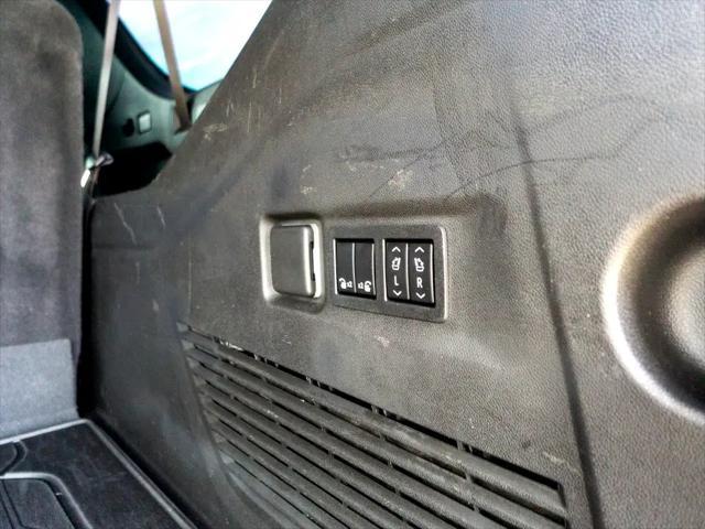 used 2022 GMC Yukon XL car, priced at $59,744