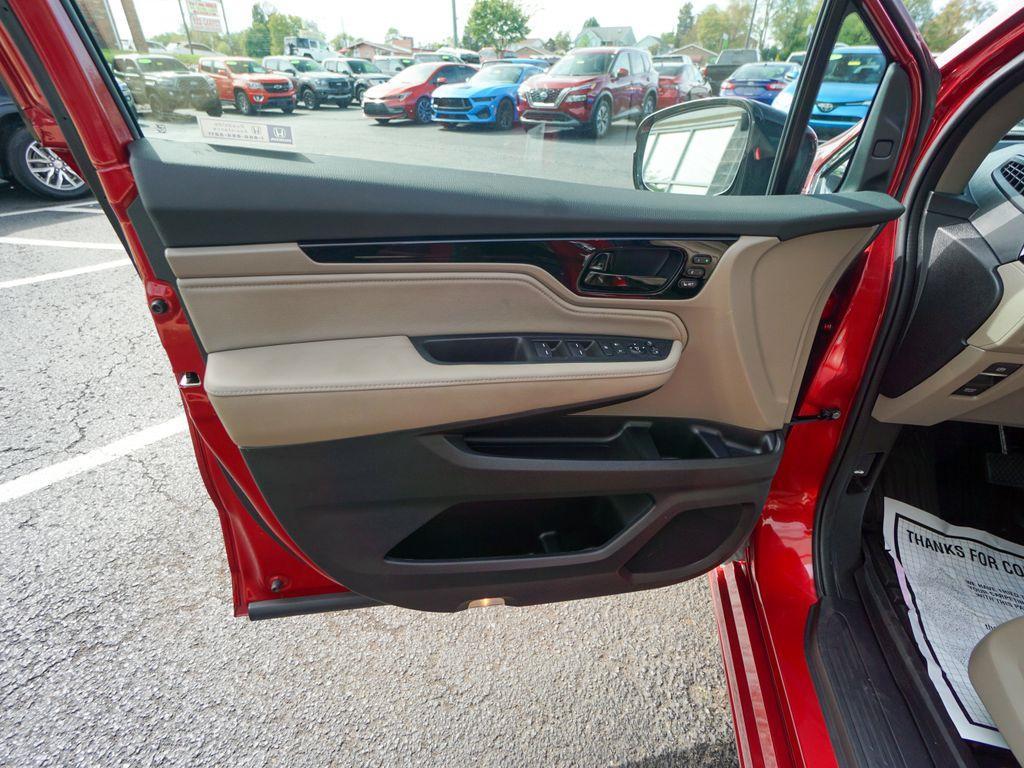 used 2023 Honda Odyssey car, priced at $42,444