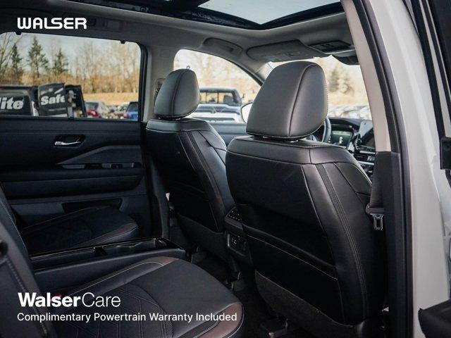 new 2024 Nissan Pathfinder car, priced at $49,999