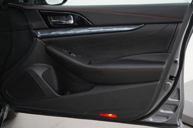 used 2022 Nissan Maxima car, priced at $27,998