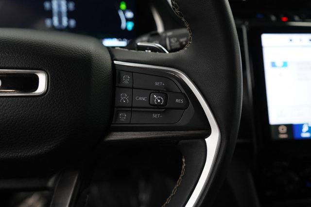 used 2024 Jeep Grand Cherokee car, priced at $28,998