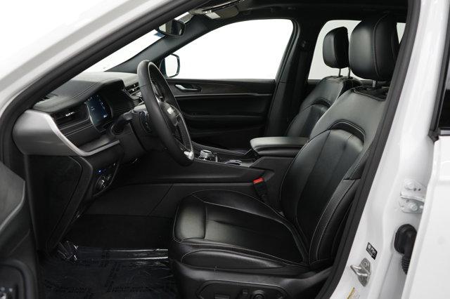 used 2024 Jeep Grand Cherokee car, priced at $28,998