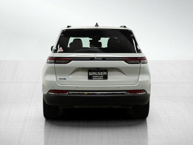 used 2024 Jeep Grand Cherokee car, priced at $28,998