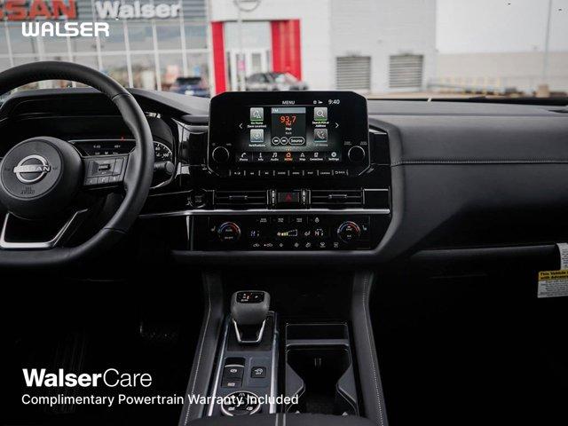 new 2025 Nissan Pathfinder car, priced at $45,199