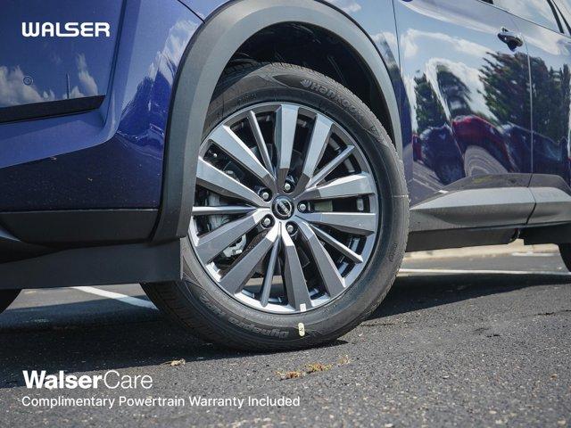 new 2024 Nissan Pathfinder car, priced at $45,299