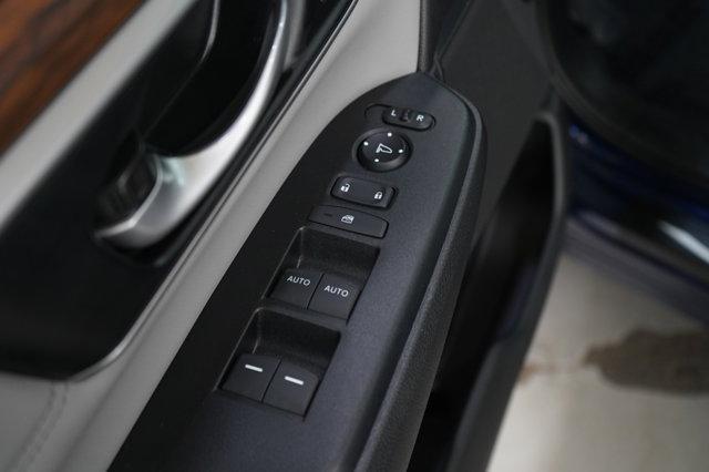 used 2022 Honda CR-V Hybrid car, priced at $30,998