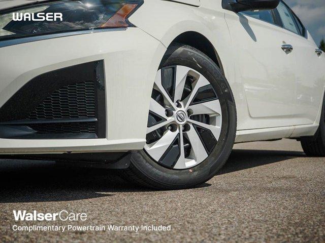 new 2025 Nissan Altima car, priced at $25,977