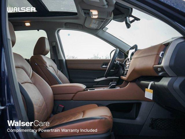 new 2025 Nissan Pathfinder car, priced at $52,199