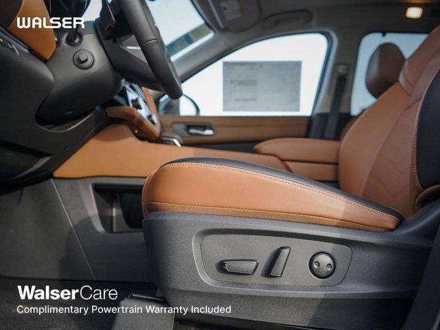 new 2025 Nissan Pathfinder car, priced at $52,199